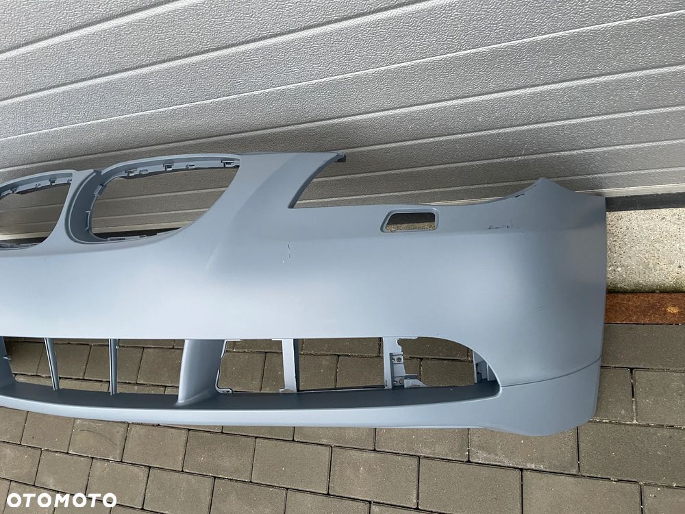 ZDERZAK PRZEDNI BMW5 E60, E61 2002-2006 - NOWY SPRYSKI - 2