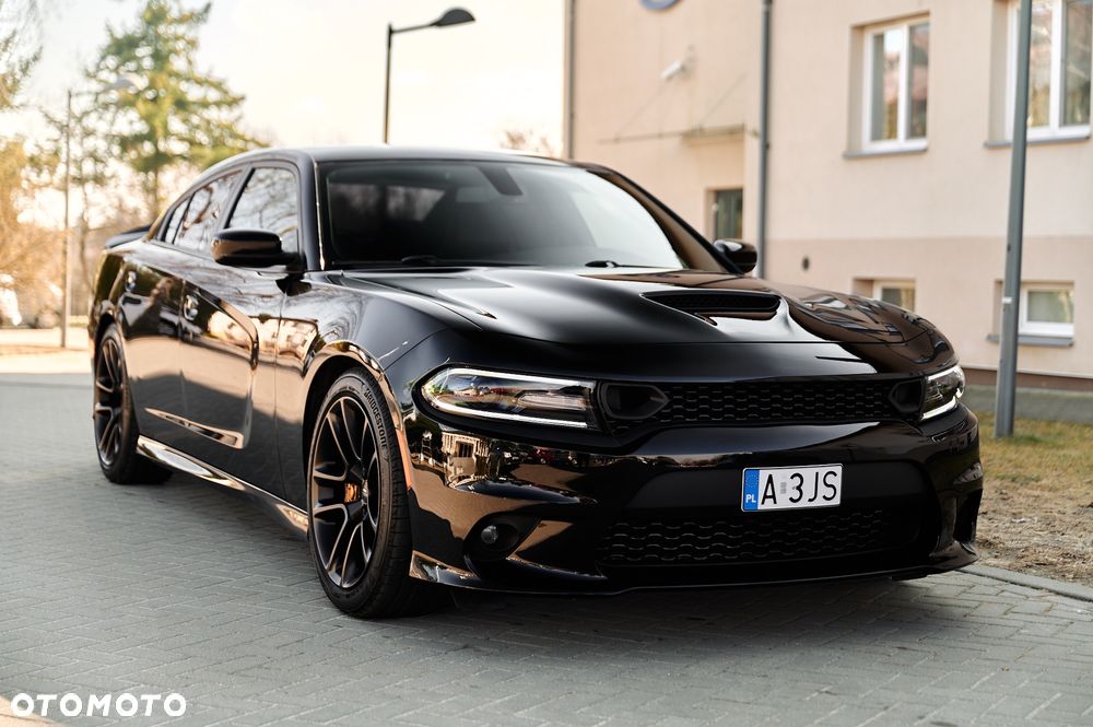 Dodge Charger 6.4 Scat Pack - 16