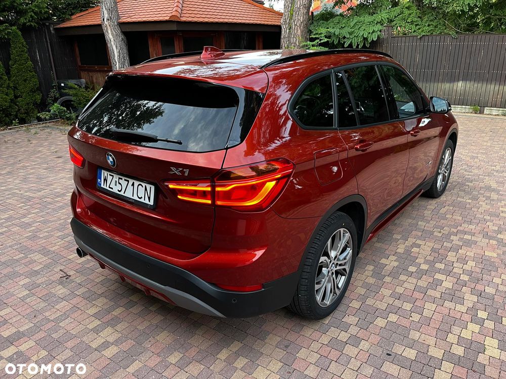 BMW X1 xDrive18d Advantage sport - 4