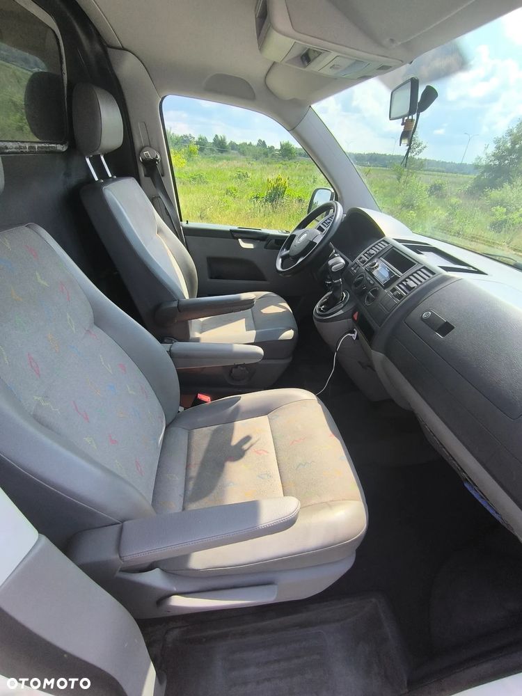 Volkswagen T5 - 20