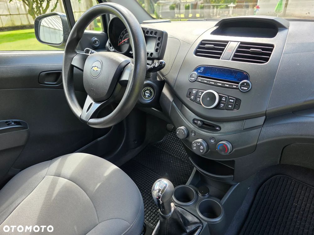 Chevrolet Spark 1.0 LT - 16