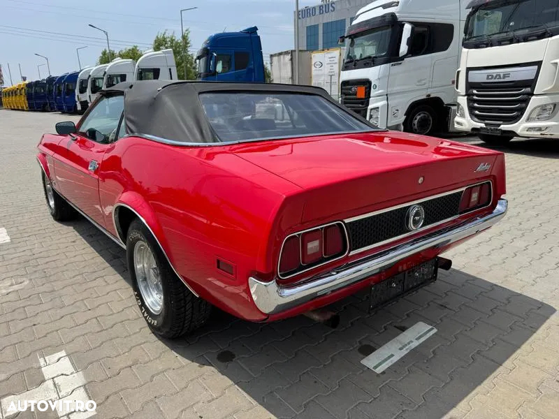 Ford Mustang - 6