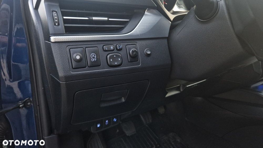 Toyota Avensis 2.0 D-4D Premium - 28