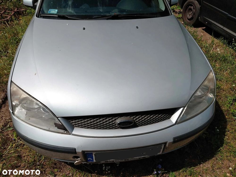 Części Ford Mondeo mk3 przed lift 1.8 benzyna sedan 2002r - 10