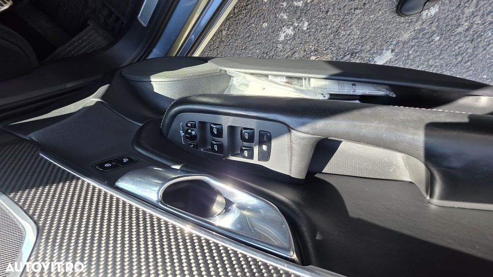 Volvo XC 90 D5 AWD R-Design - 18