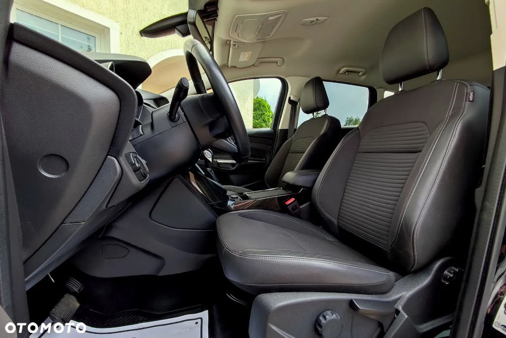 Ford Kuga 1.5 EcoBoost 4x4 Titanium - 8