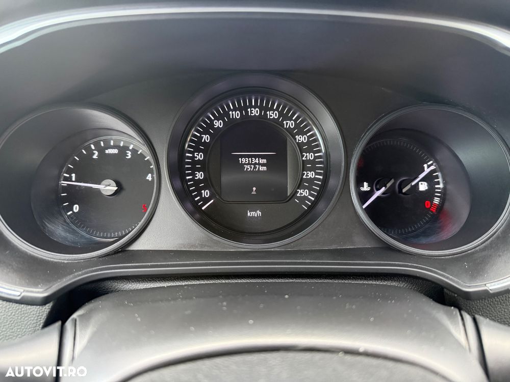 Renault Megane ENERGY dCi Intens - 13