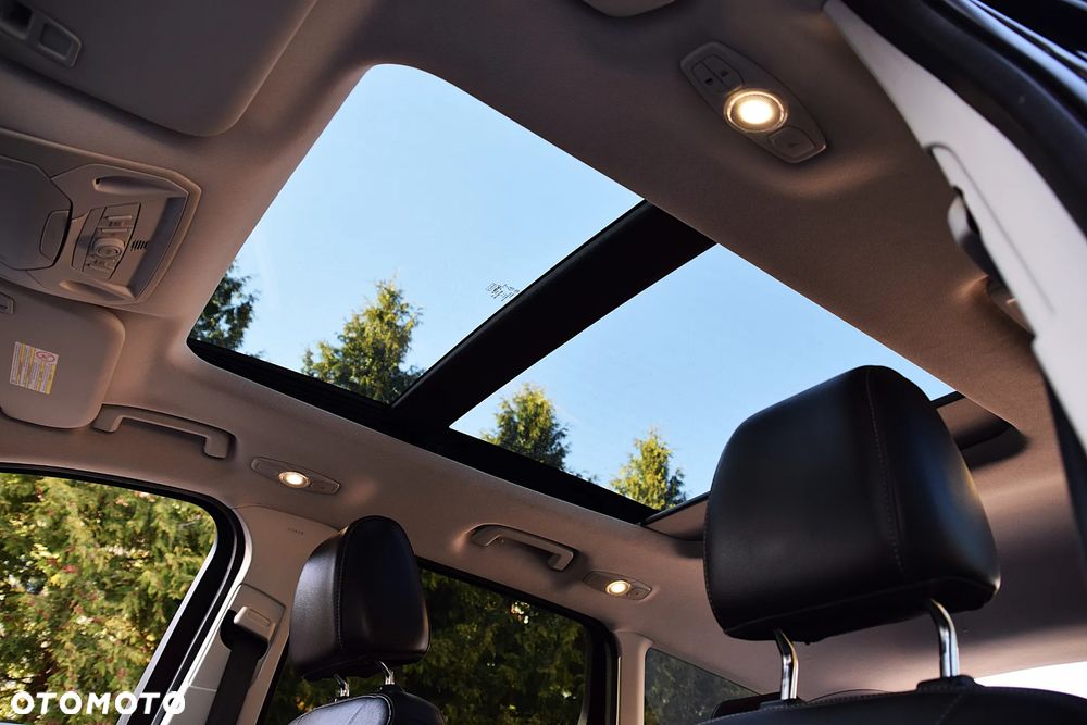 Ford Kuga 2.0 TDCi 4x4 Titanium - 36