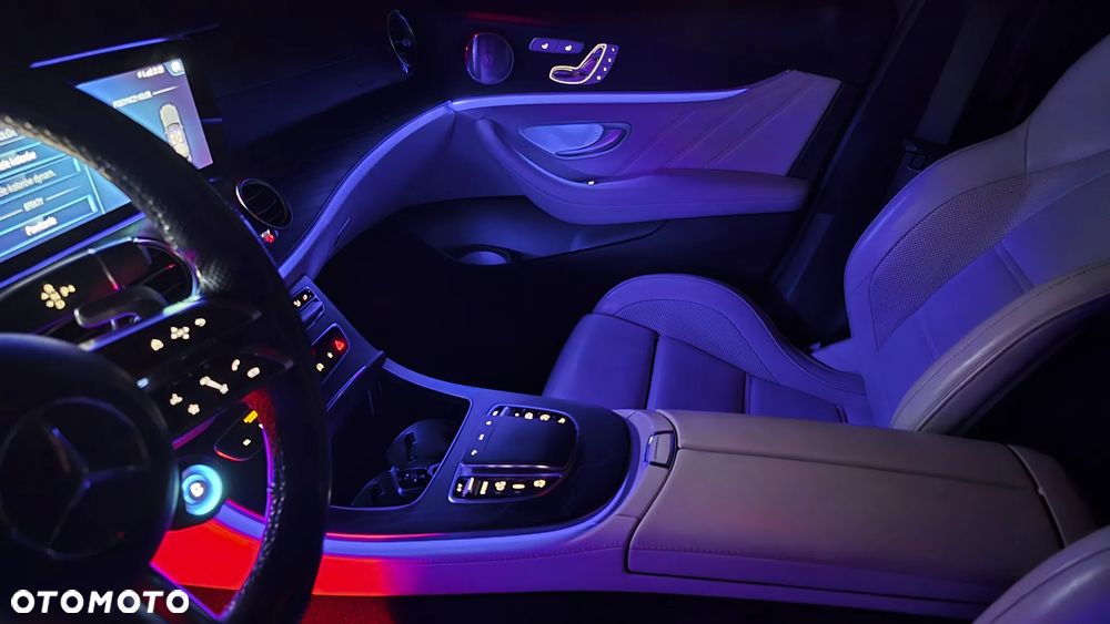 Mercedes-Benz Klasa E 53 AMG 4-Matic+ - 19