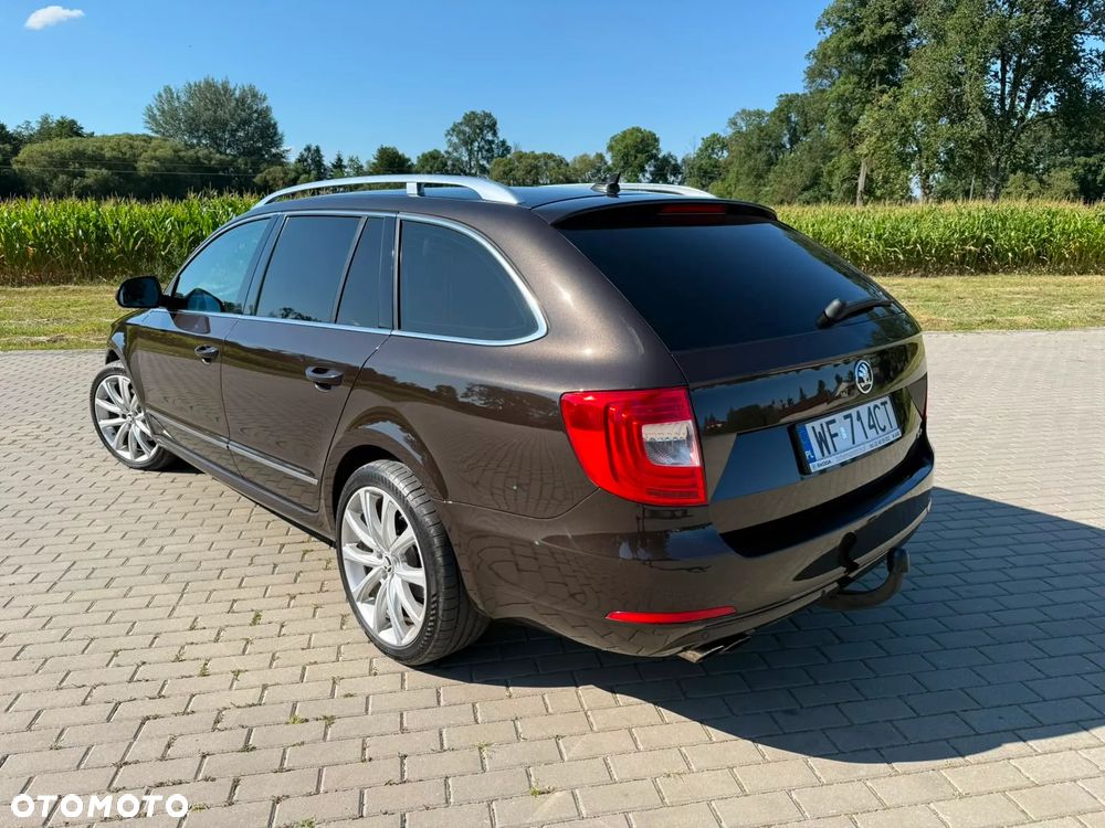 Skoda Superb 2.0 TDI Green tec 4x4 DSG Elegance - 4