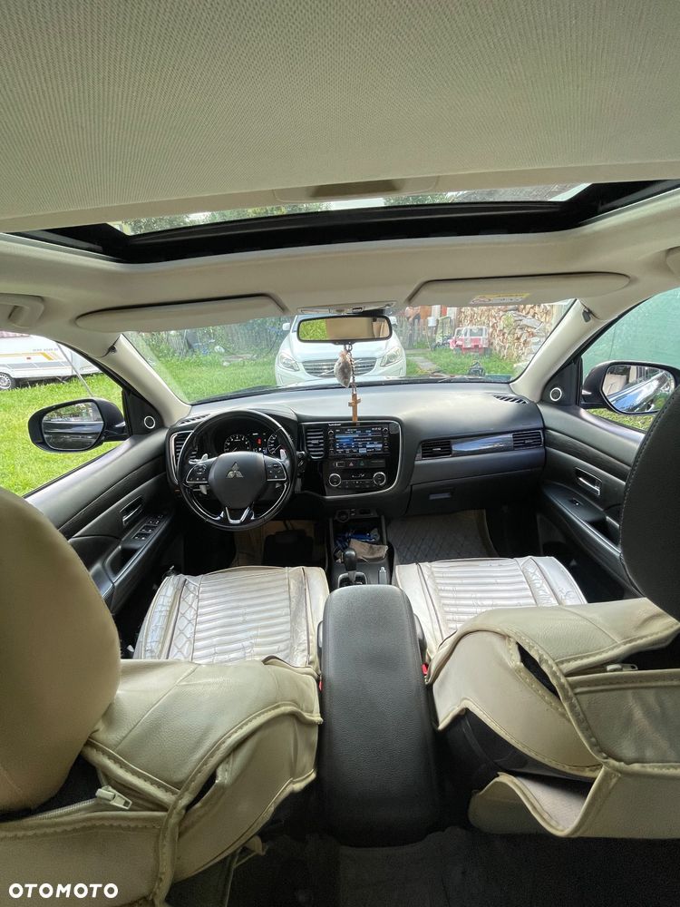 Mitsubishi Outlander 2.0 Intense + - 15