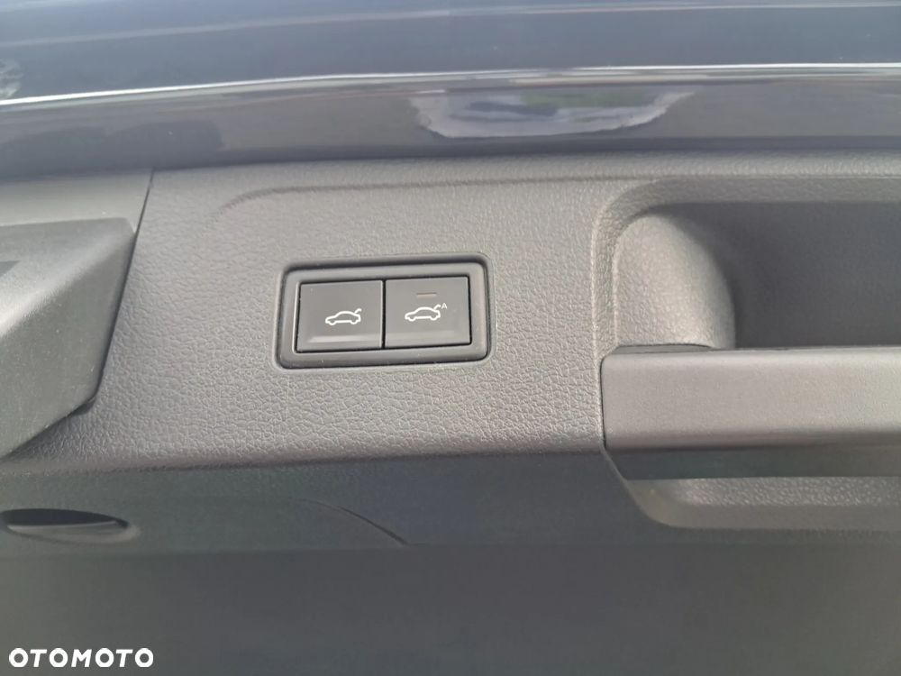 Volkswagen Passat 2.0 TDI 4Mot Elegance DSG - 20