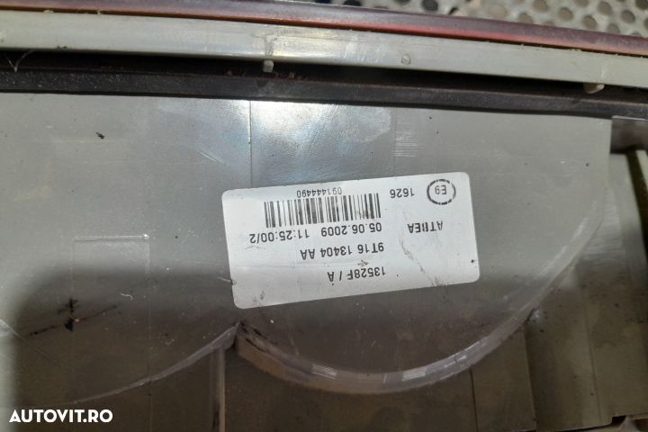 Lampa / Tripla stop dreapta pe aripa 9T1613404AA 9T1613404AA Ford Tra - 3