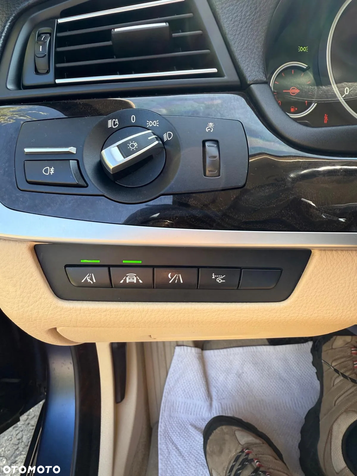 BMW Seria 5 528i xDrive Luxury Line - 17