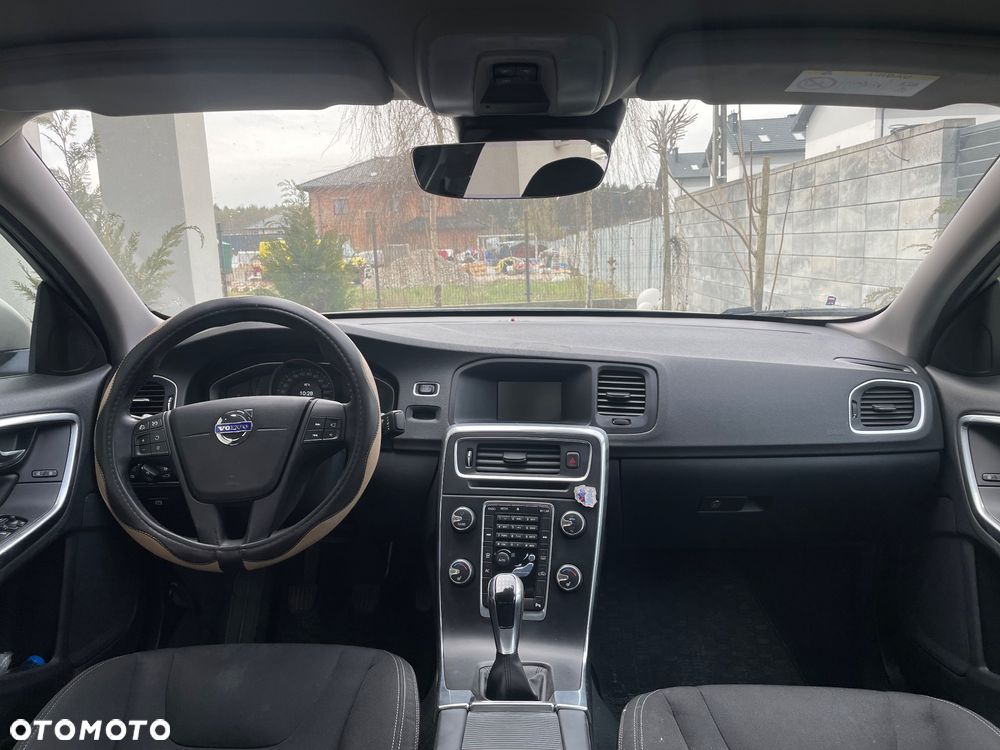 Volvo S60 T3 Drive-E Kinetic - 9