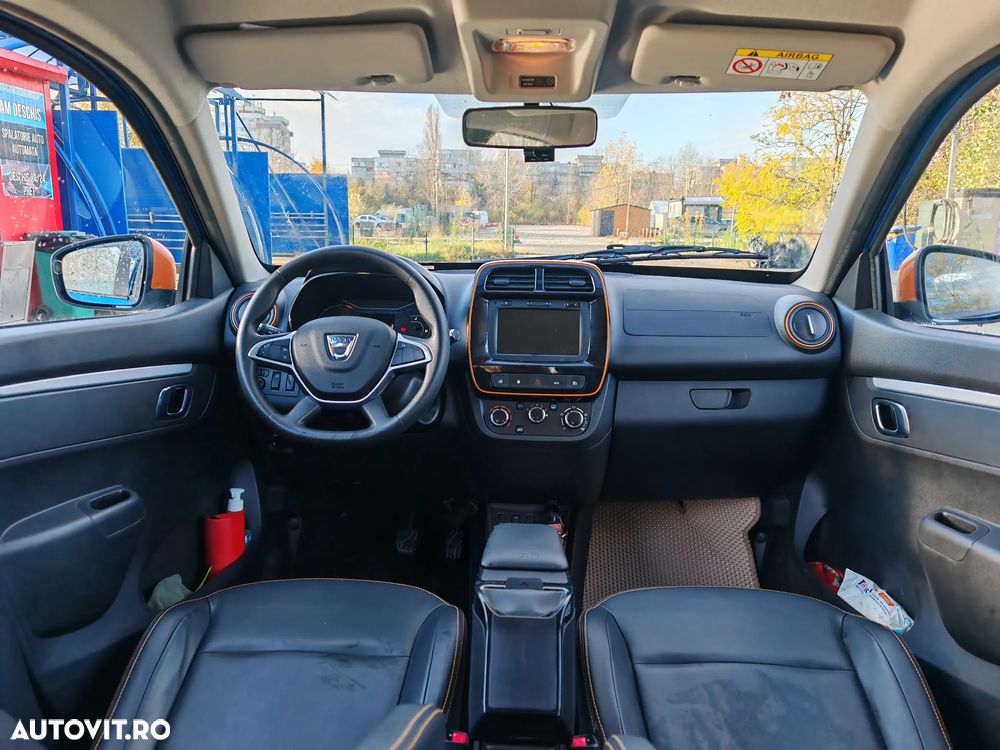 Dacia Spring Expression - 11