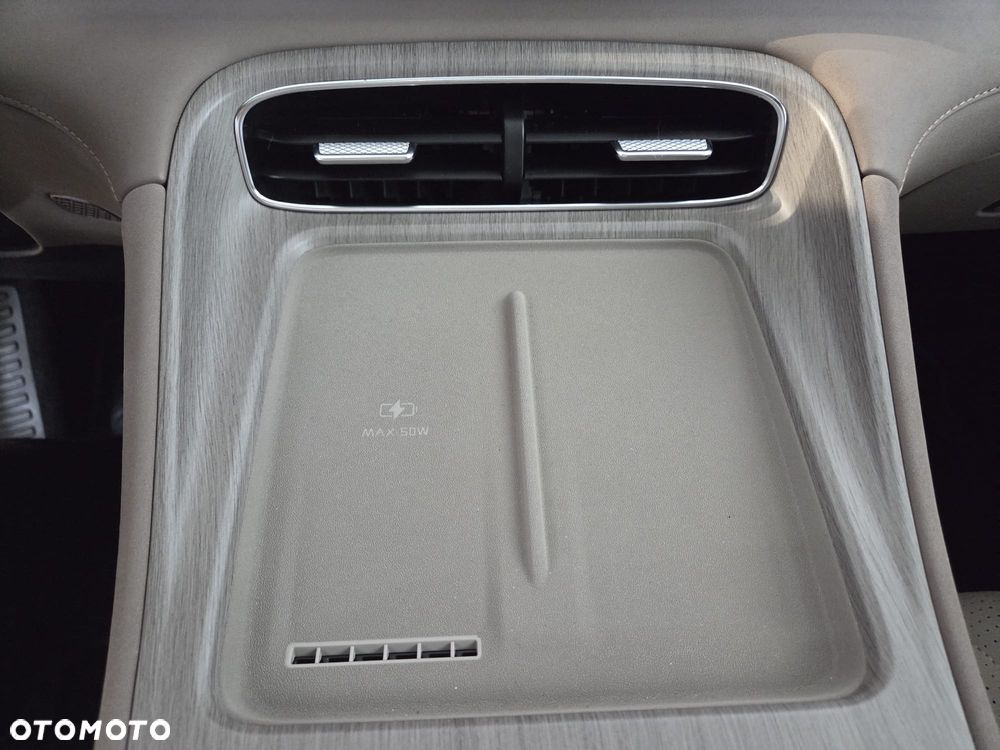 Chery Tiggo 8 1.5 T-GDI Super Hybrid Prestige DCT - 24