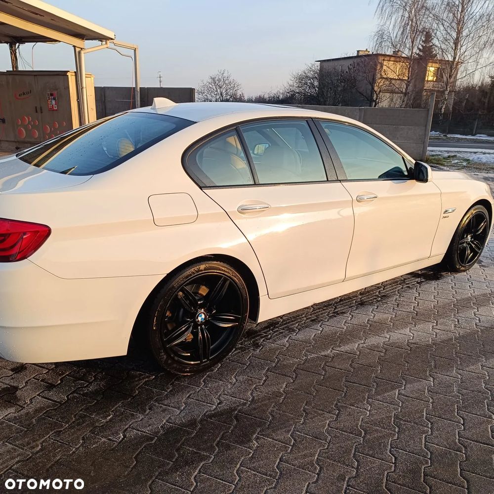BMW Seria 5 535i xDrive - 6