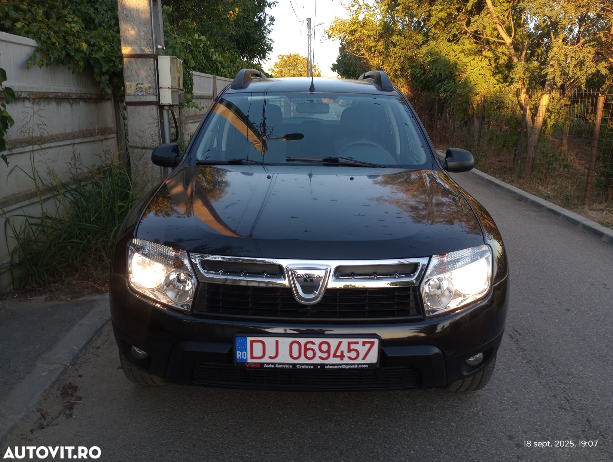 Dacia Duster 1.6 4x2 Laureate - 1