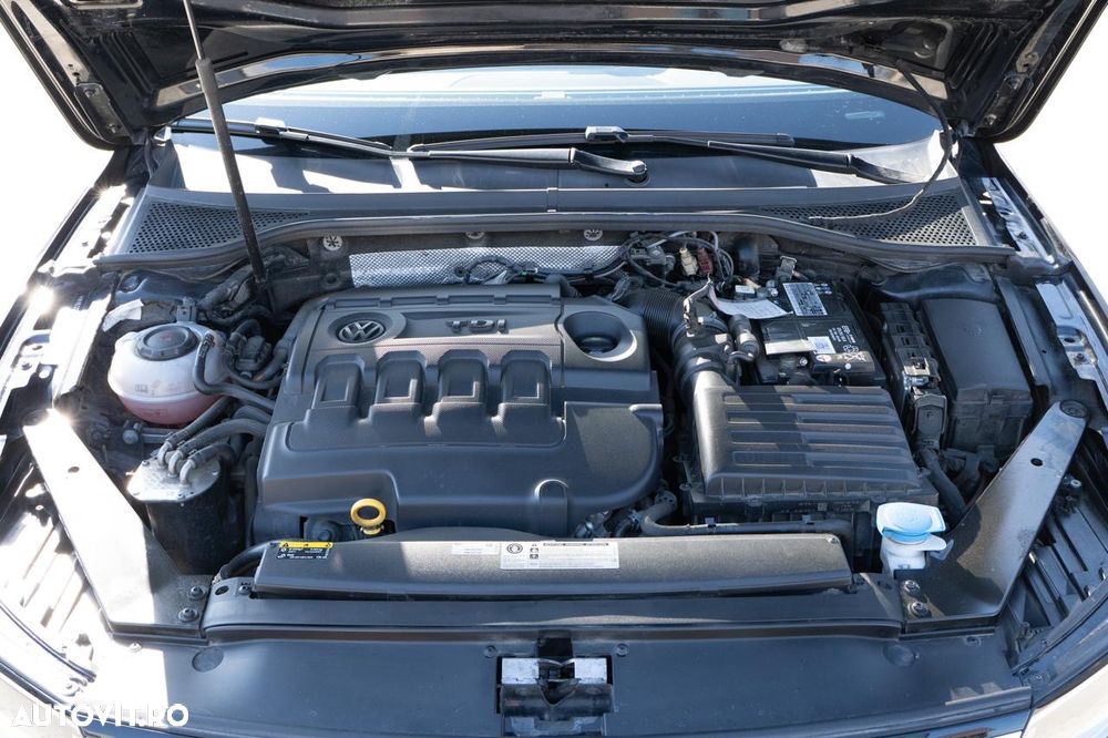 Volkswagen Passat 2.0 TDI SCR DSG Highline - 14