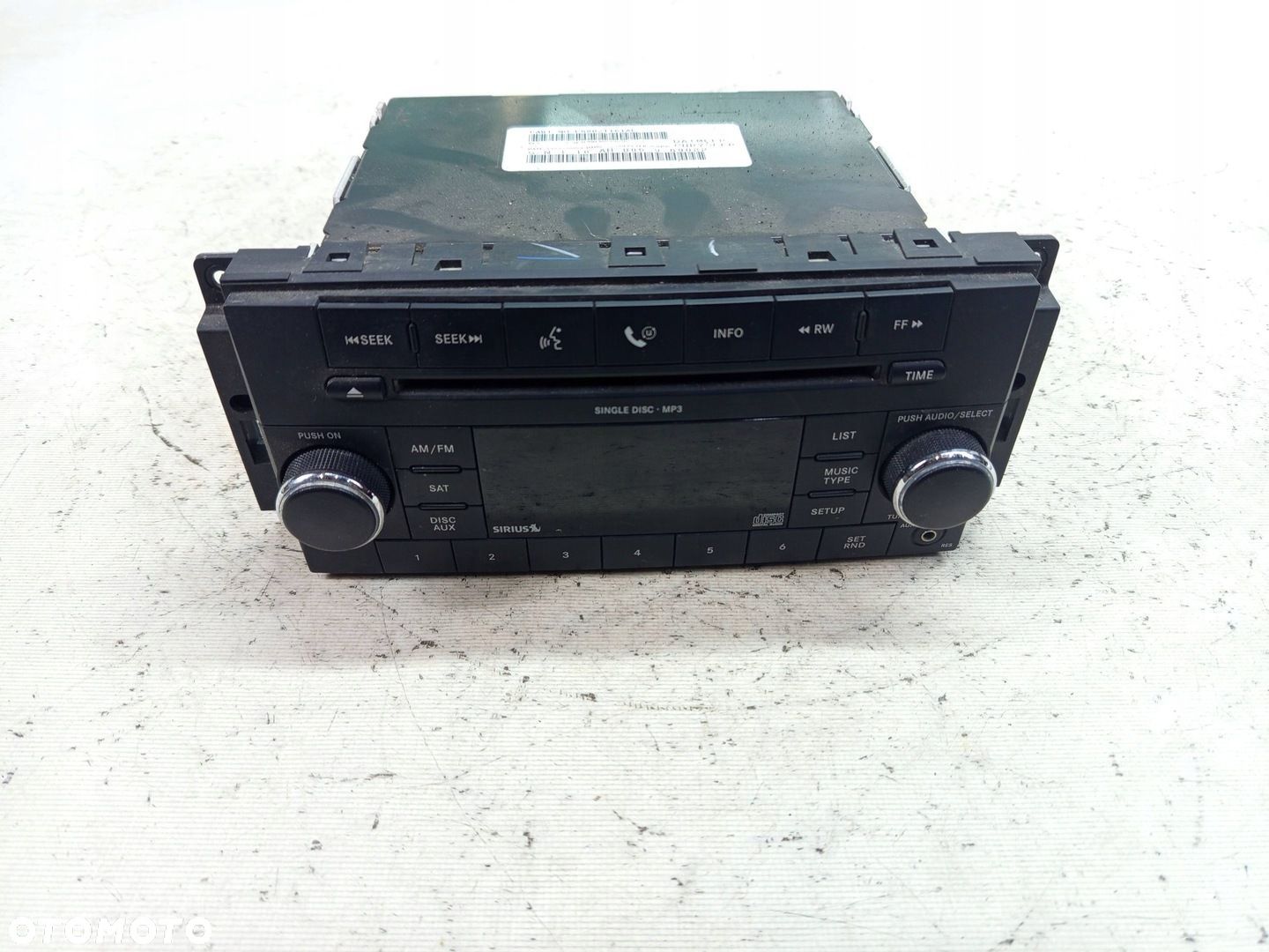 RADIO RADIOTWARZACZ AUX CD DODGE CHALLENGER 08-14 68021161AE - 1