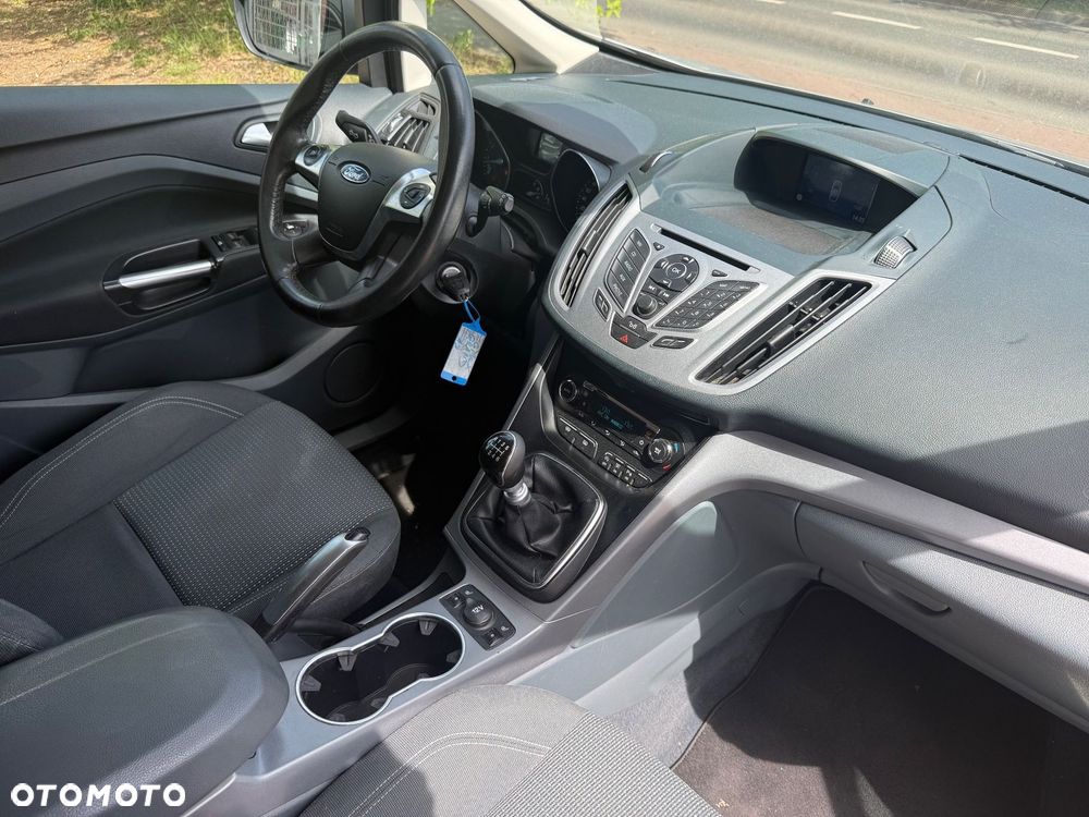 Ford Grand C-MAX - 9