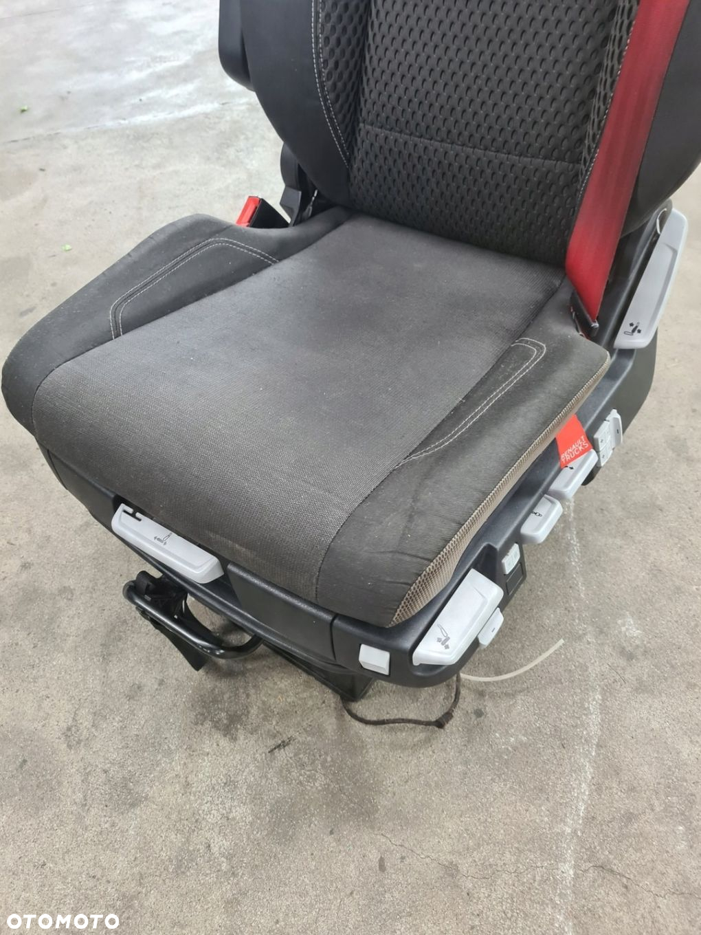 FOTEL PNEUMATYCZY SIEDZENIE KIEROWCY RENAULT RANGE GAMA T C K - 6