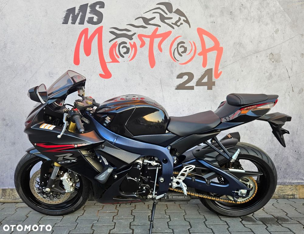 Suzuki GSX-R - 6