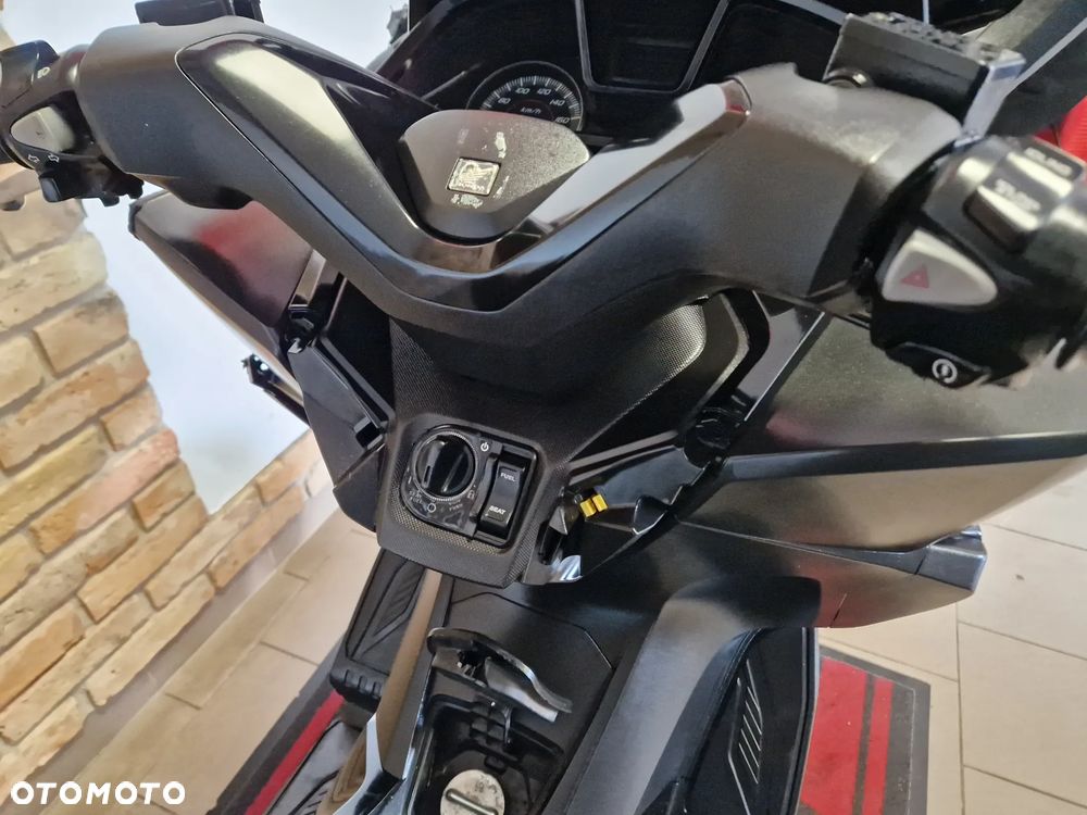 Honda NSS - 22