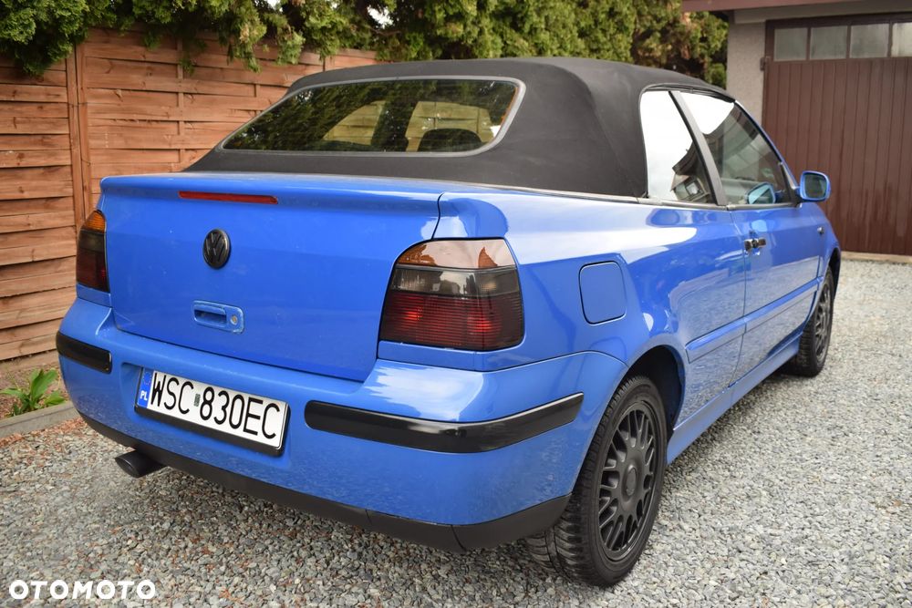Volkswagen Golf 1.6 Comfortline - 4