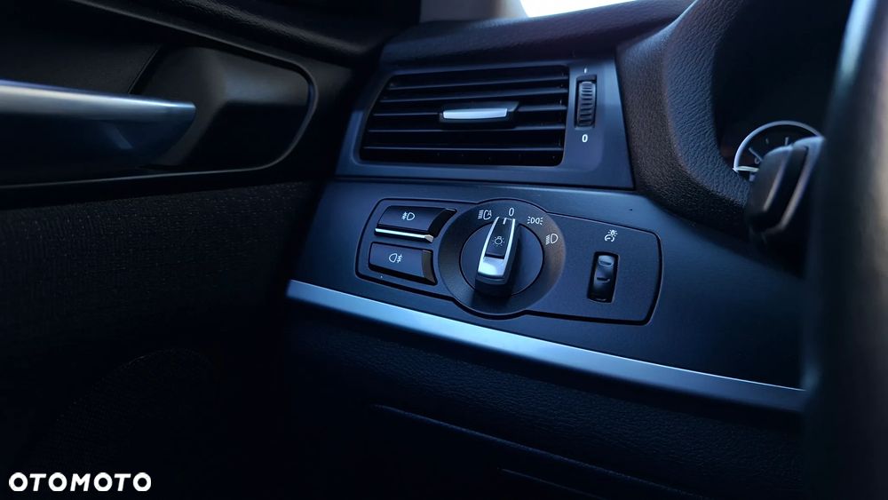 BMW X3 xDrive20d - 27