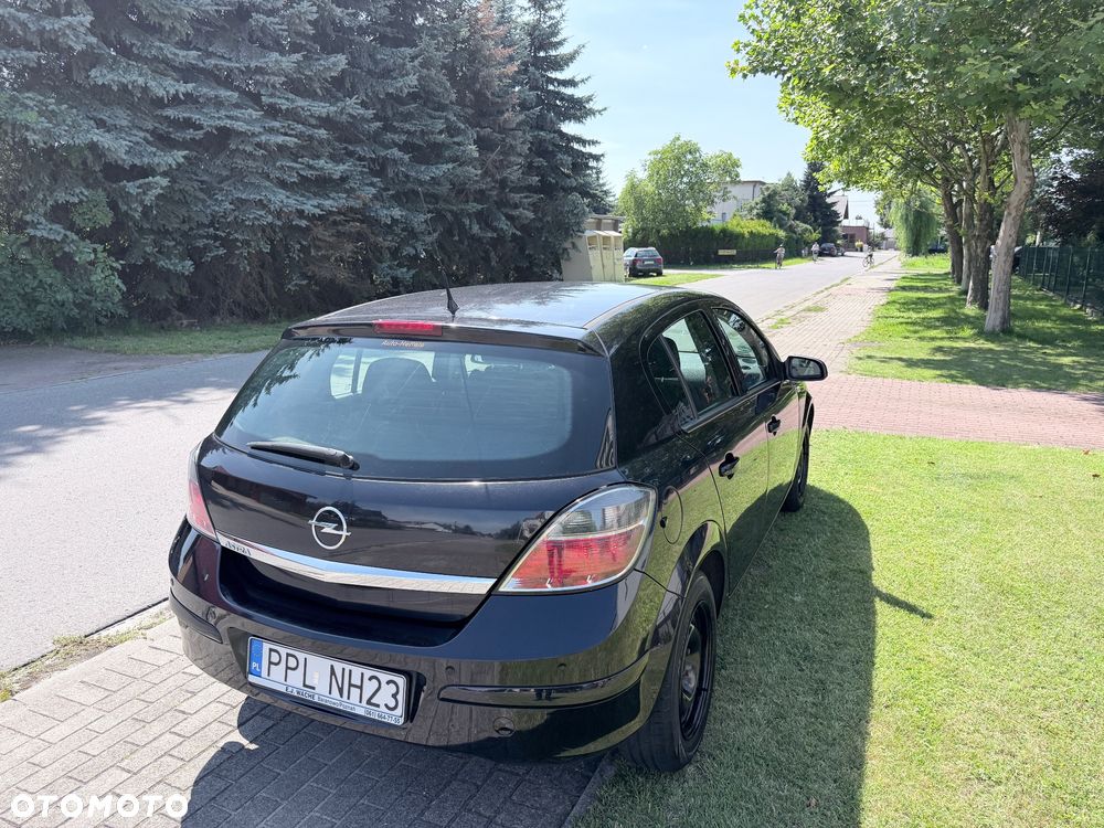 Opel Astra 1.4 - 8