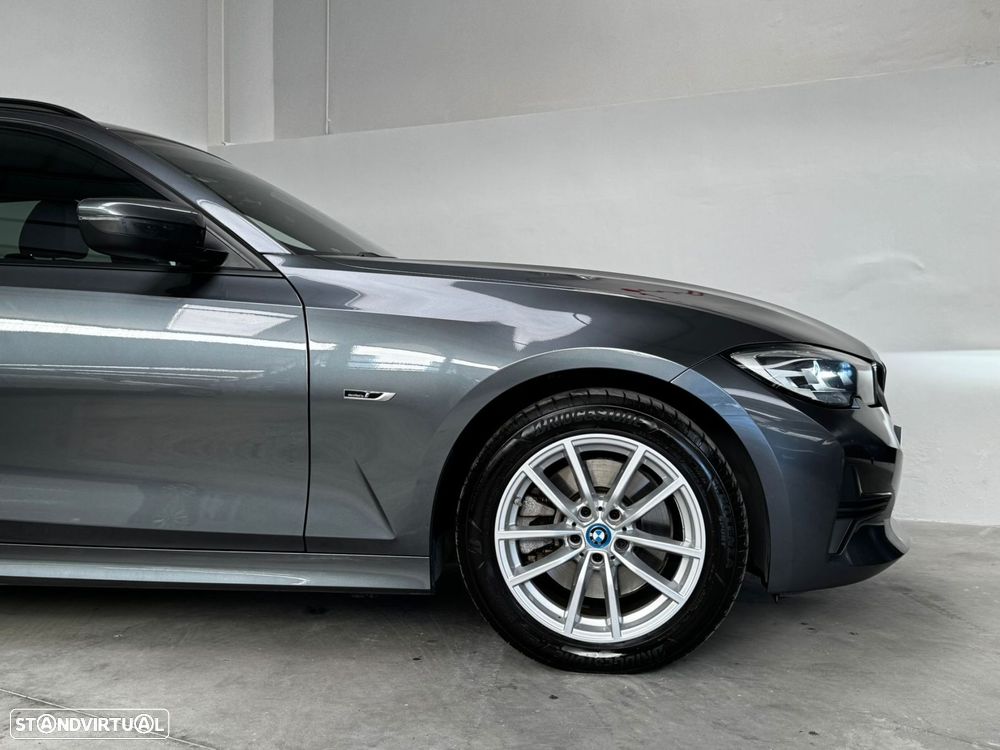 BMW 320 - 8