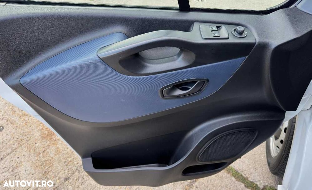 Opel Vivaro DOKA 6+1 Locuri - 15