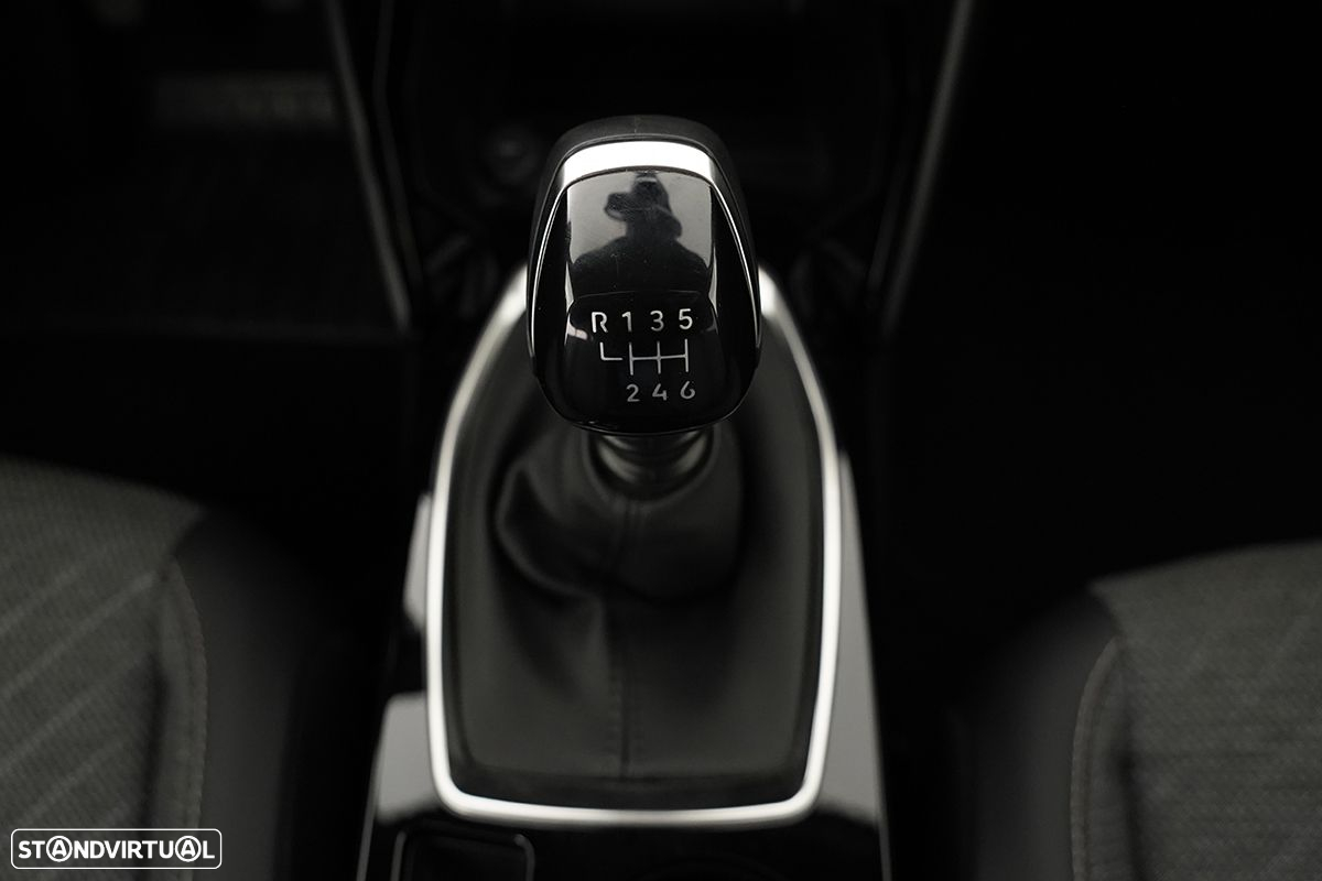 Peugeot 2008 1.2 PureTech Allure - 14