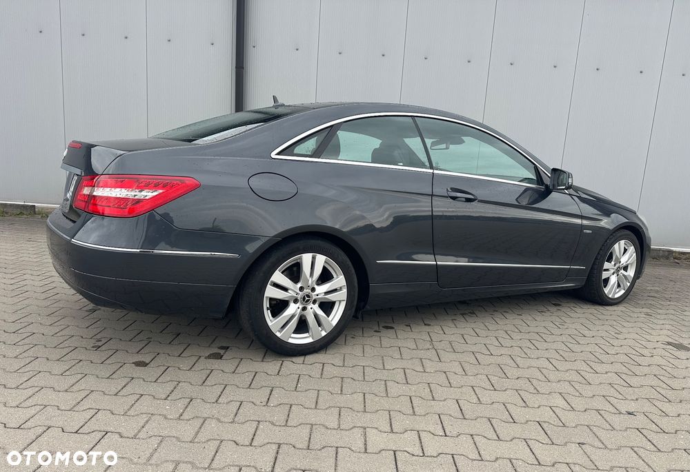 Mercedes-Benz Klasa E 250 CDI DPF BlueEFFICIENCY Automatik Avantgarde - 6