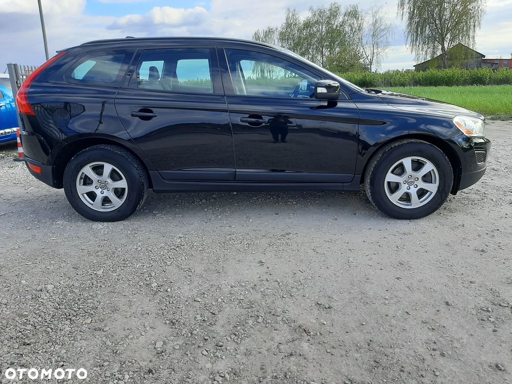 Volvo XC 60 D5 AWD Momentum - 10