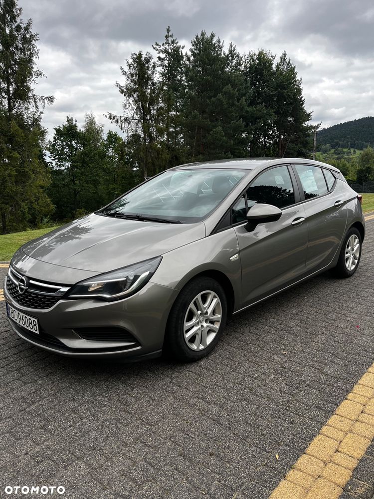 Opel Astra V 1.4 T Enjoy - 1