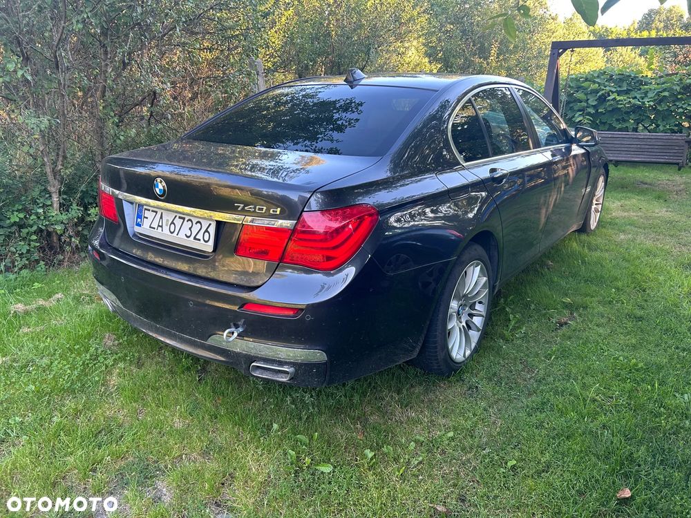 BMW Seria 7 740d - 1
