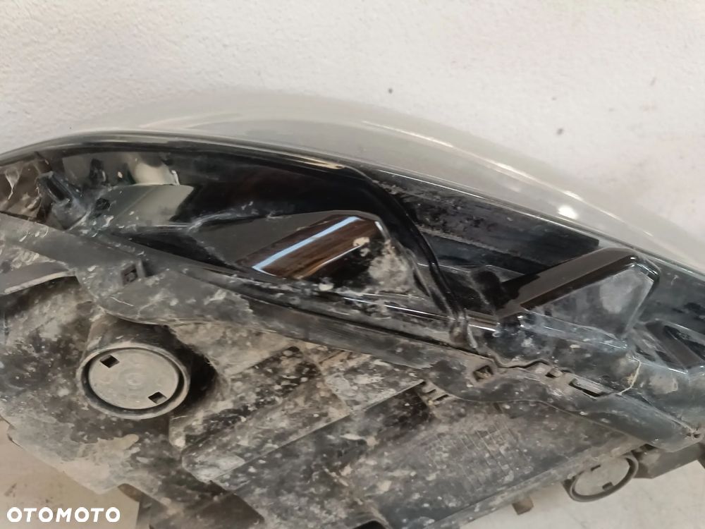 Lampa Prawa Przednia VW Passat B8 Prawy Przód Reflektor 3G2941006B - 19