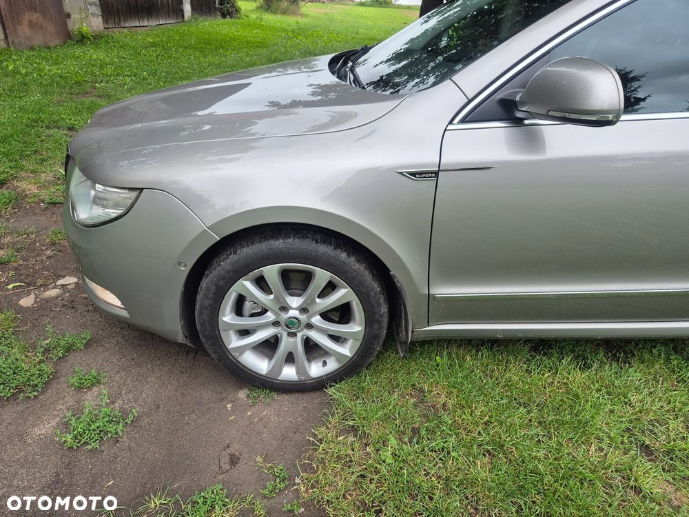 Skoda Superb 2.0 TDI 4x4 Platinum - 13