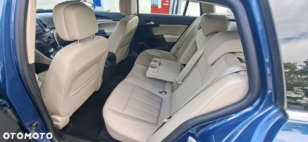 Opel Insignia 1.6 T Cosmo S&S - 25