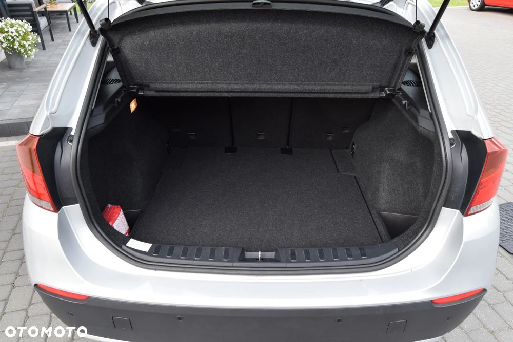 BMW X1 sDrive18i xLine - 14