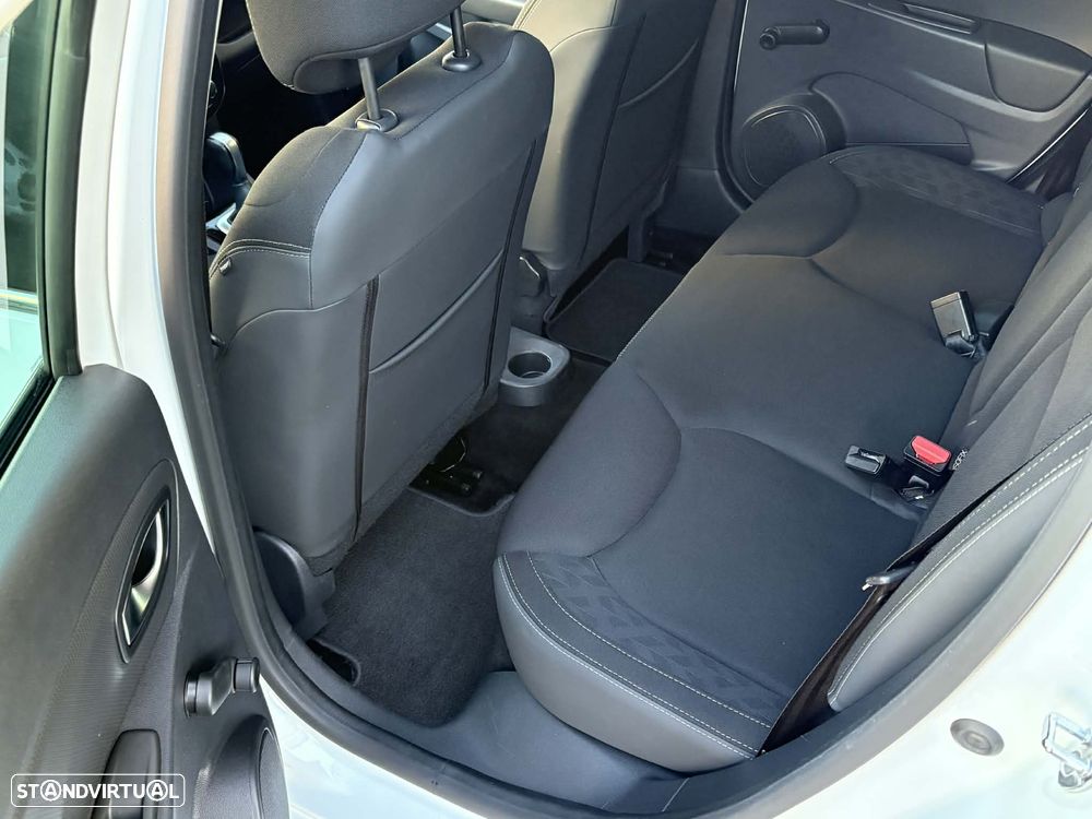 Renault Clio 1.5 dCi Limited EDC - 37