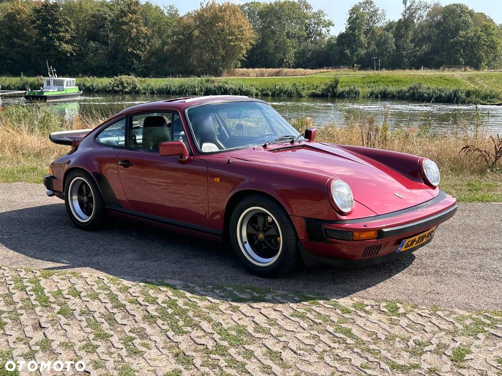 Porsche 911 - 1