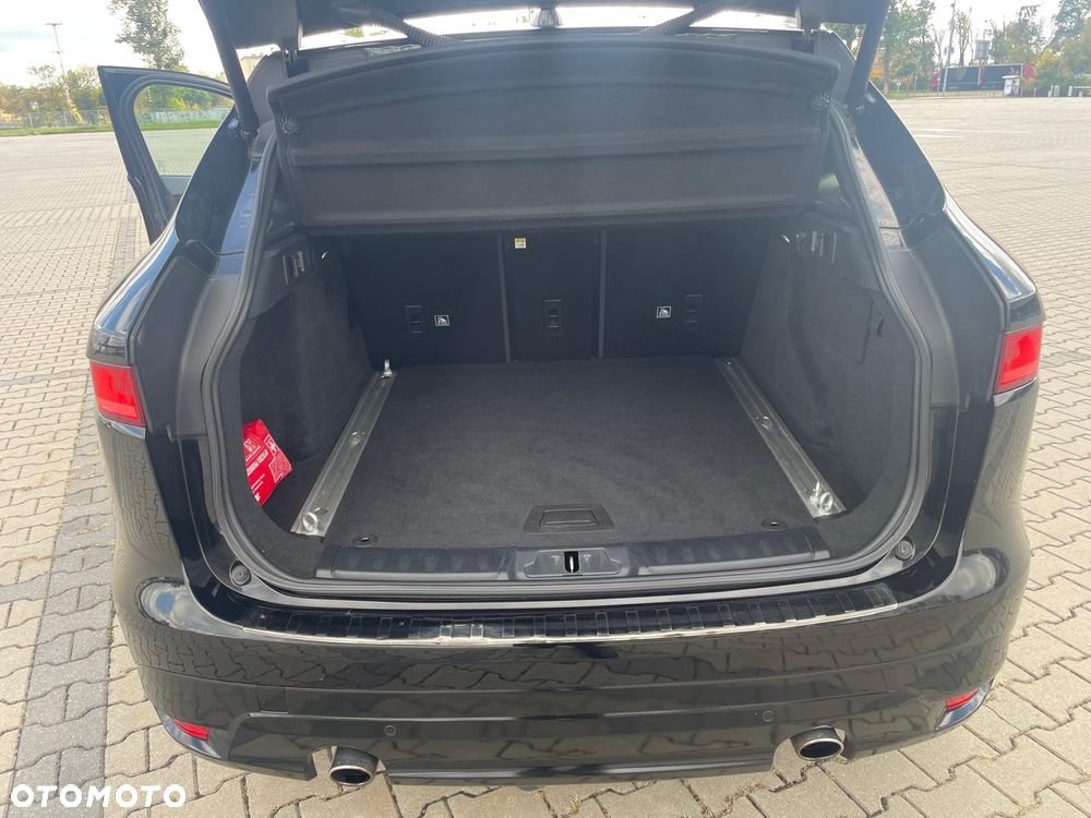 Jaguar F-Pace 2.0 i4D AWD R-Sport - 21