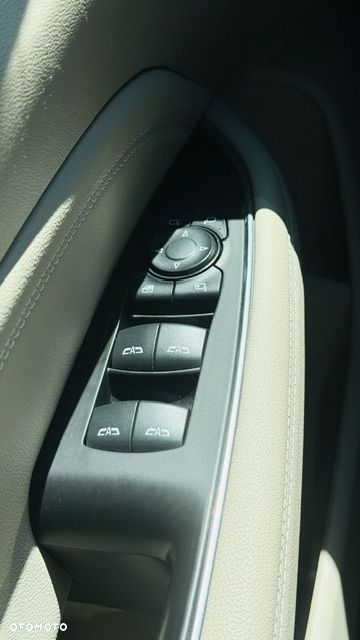 Opel Insignia - 11