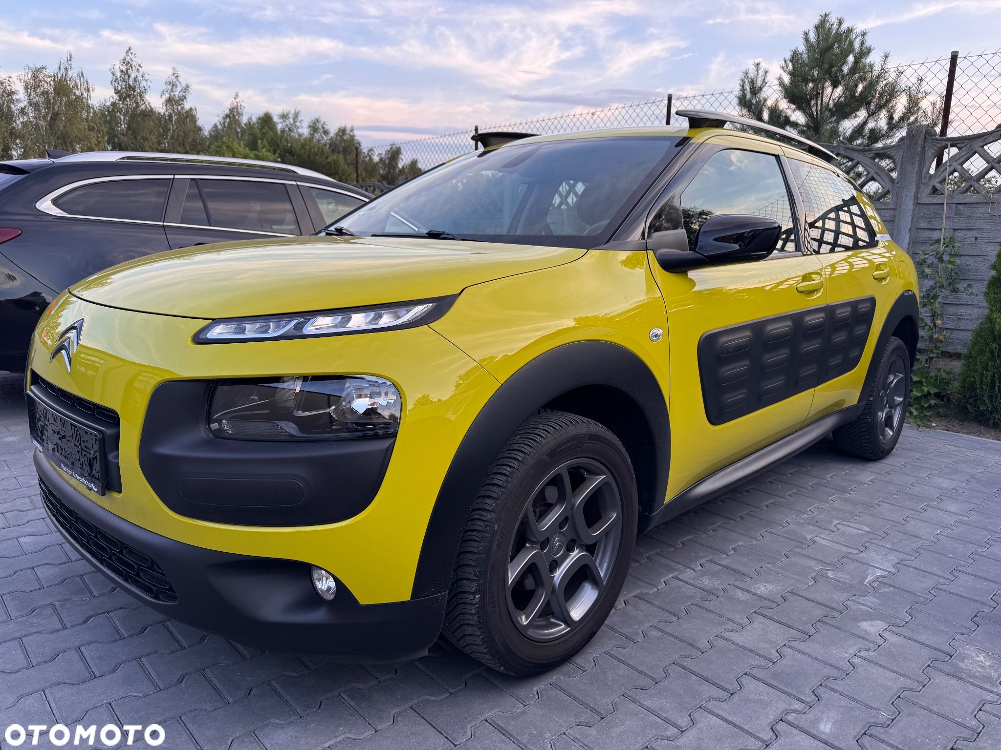 Citroën C4 Cactus e-VTi 82 ETG Stop&Start Shine Edition - 1