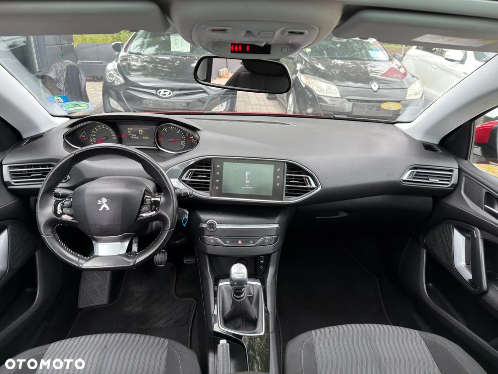 Peugeot 308 1.6 BlueHDi Allure S&S - 8