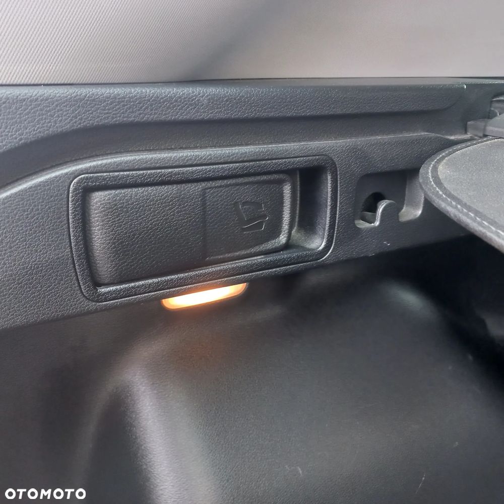 Kia Sportage 1.6 T-GDI MHEV M 2WD DCT - 24